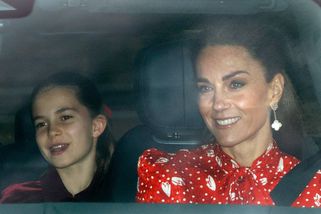 Šťastná a silná Kate Middleton: návrat na královský vánoční oběd po náročném roce